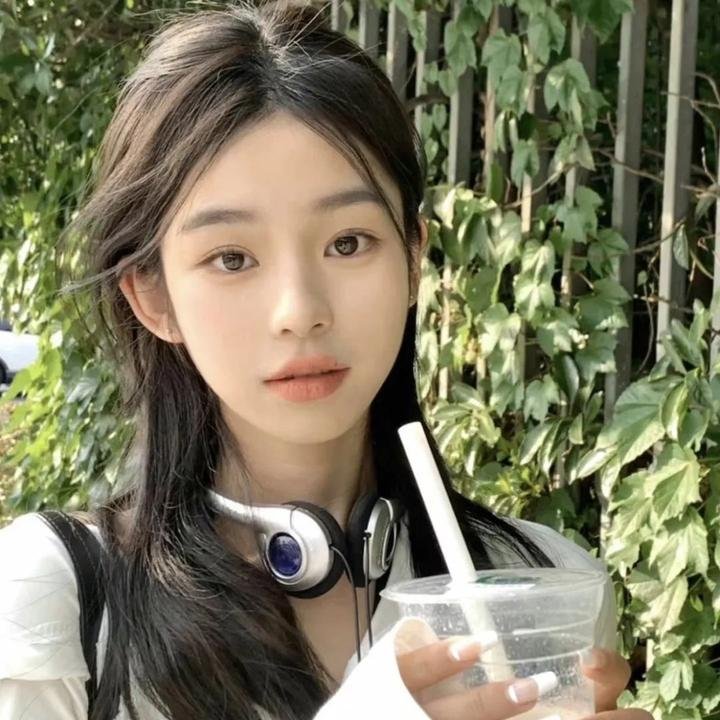 一线女星隐婚生子传闻，长达一周内幕曝光，评论区沦陷